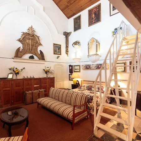Villa Shepinetree - Capela House
