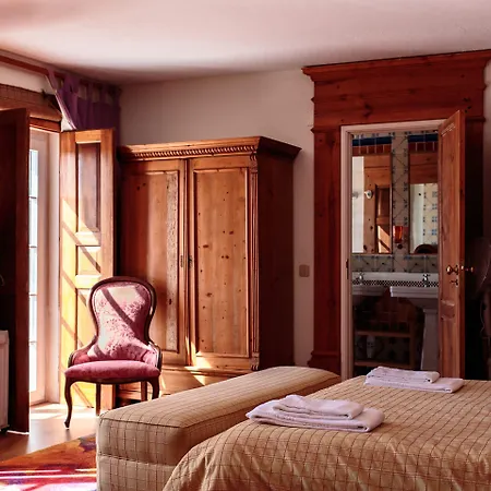 Villa Shepinetree - Capela House Sintra
