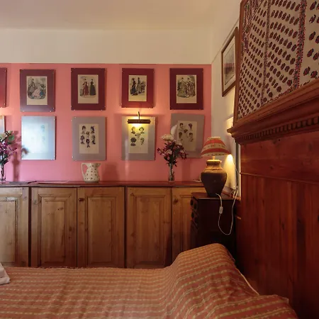 Villa Shepinetree - Capela House *