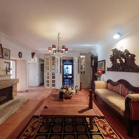 Villa Shepinetree - Capela House