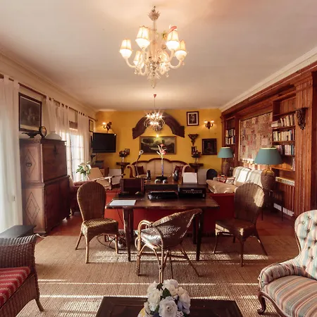 Shepinetree - Capela House Villa *