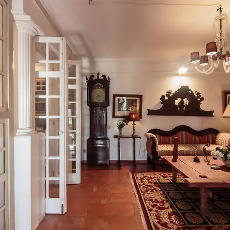 Shepinetree - Capela House Villa